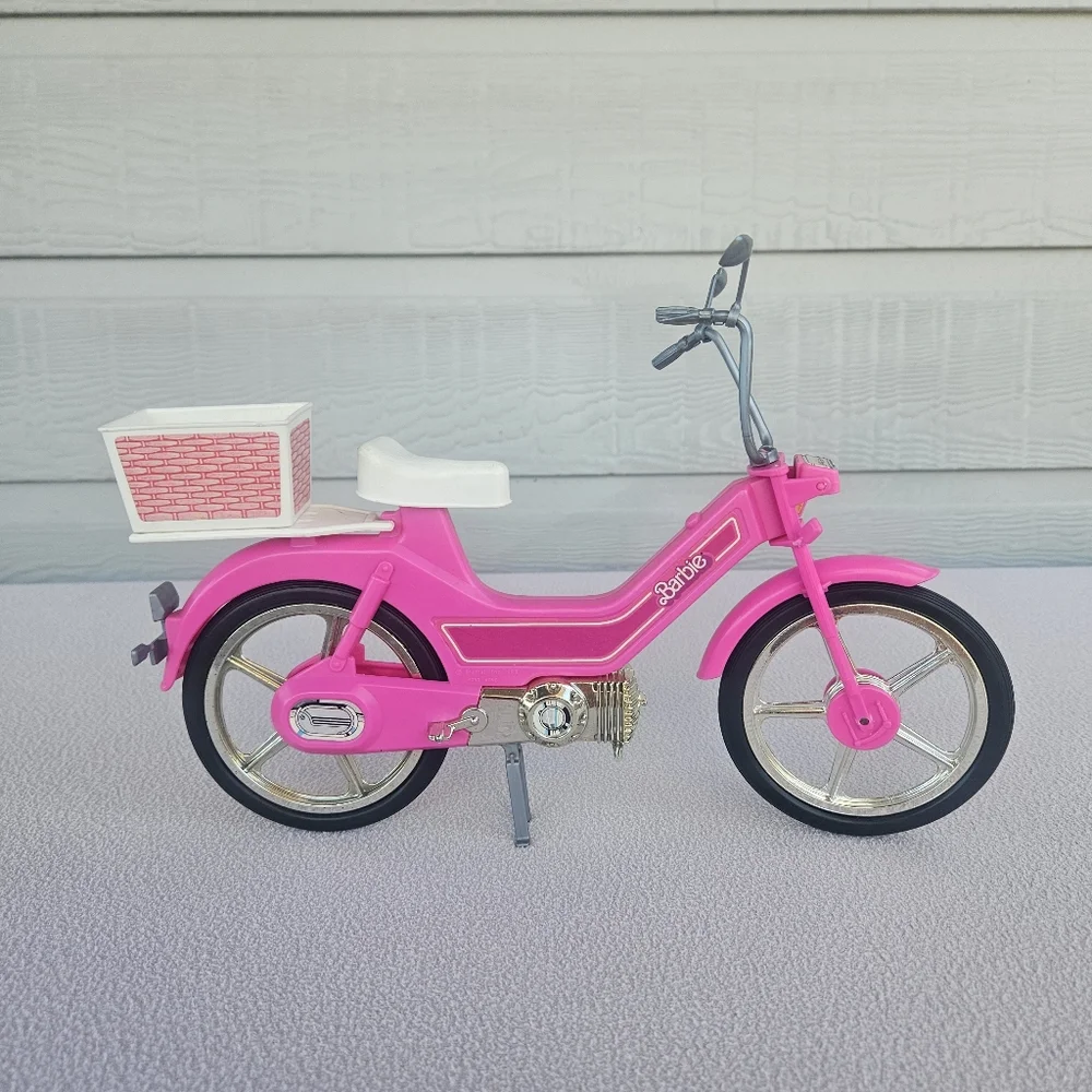 VTG Mattel Barbie Motor Bike Moped #4856 Pink 1983 Basket Mirrors